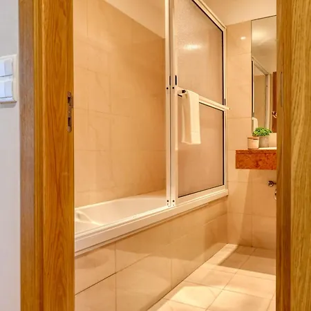 Atrium, A In Madeira *