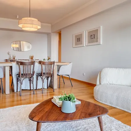 Atrium, A In Madeira